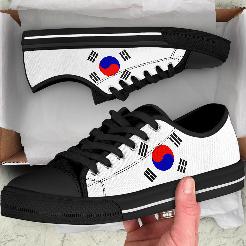 South Korea Flag Canvas Low Tops - Men's & Women's